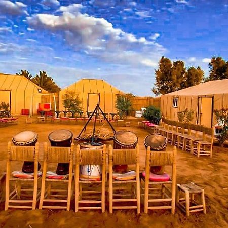 Отель Oasis Luxury Camp Мерзуга Экстерьер фото