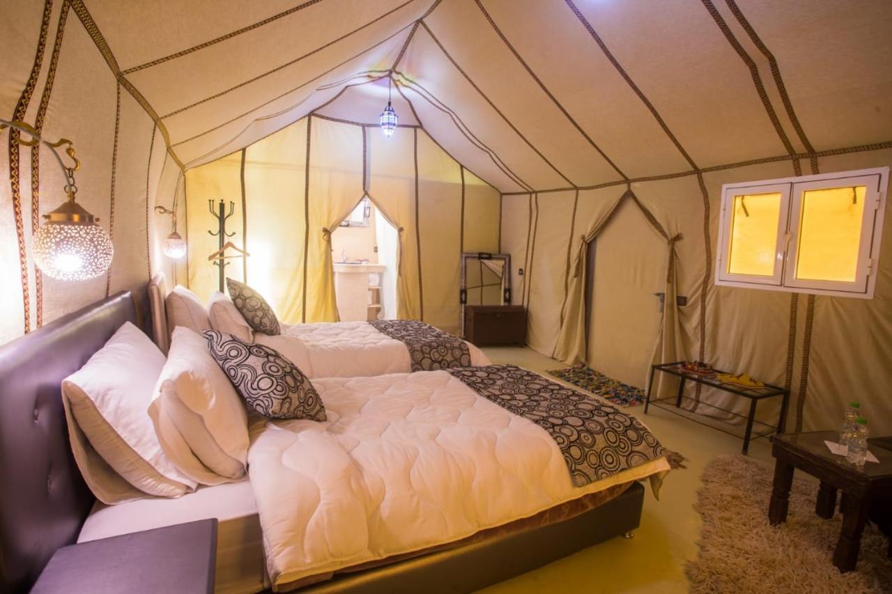 Отель Oasis Luxury Camp Мерзуга Экстерьер фото