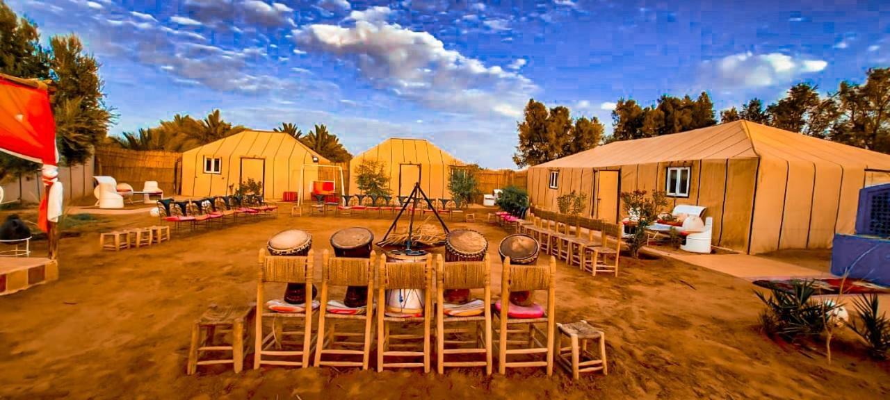 Отель Oasis Luxury Camp Мерзуга Экстерьер фото